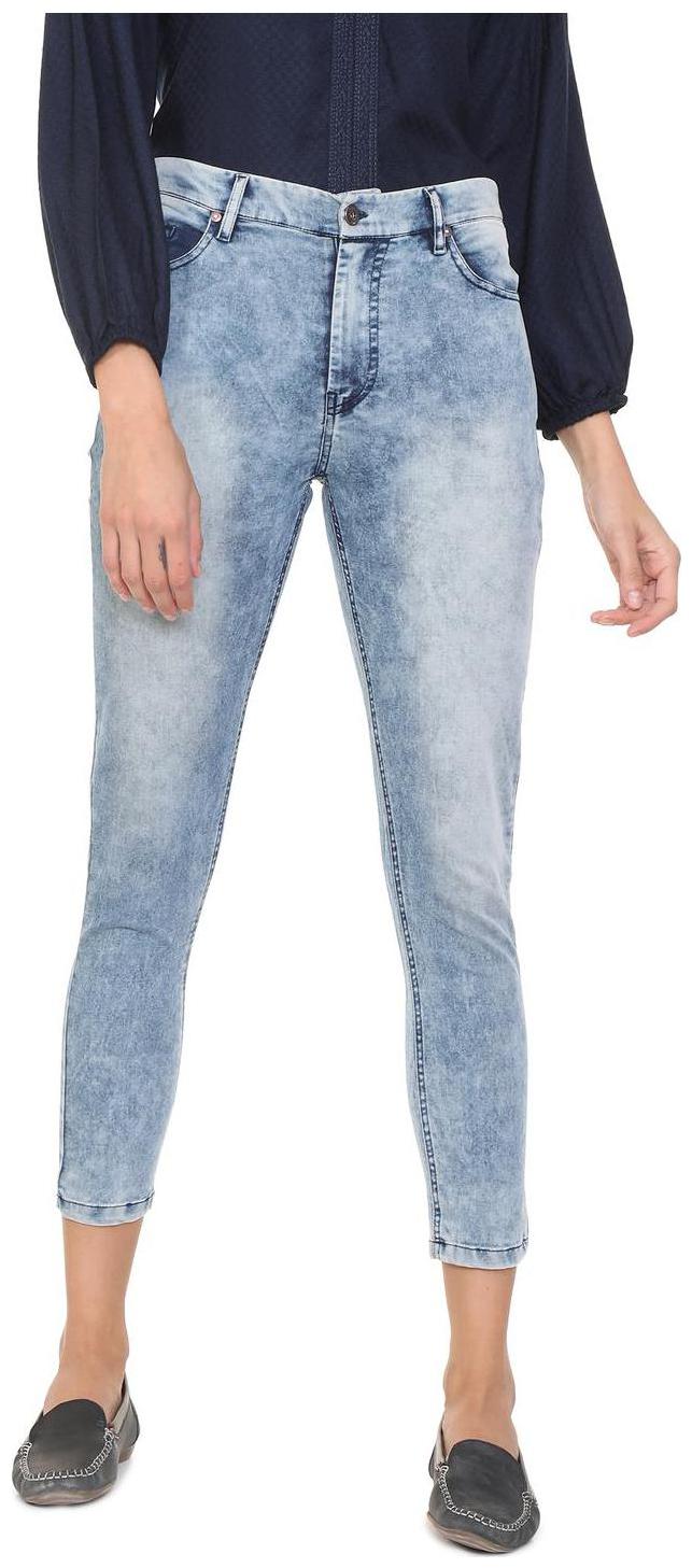 

People Women Blue Straight fit Jeans