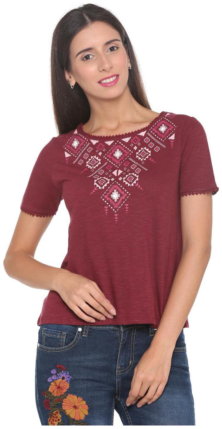 

People Women Printed Regular top - Maroon