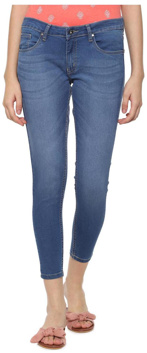 

People Women Blue Straight fit Jeans
