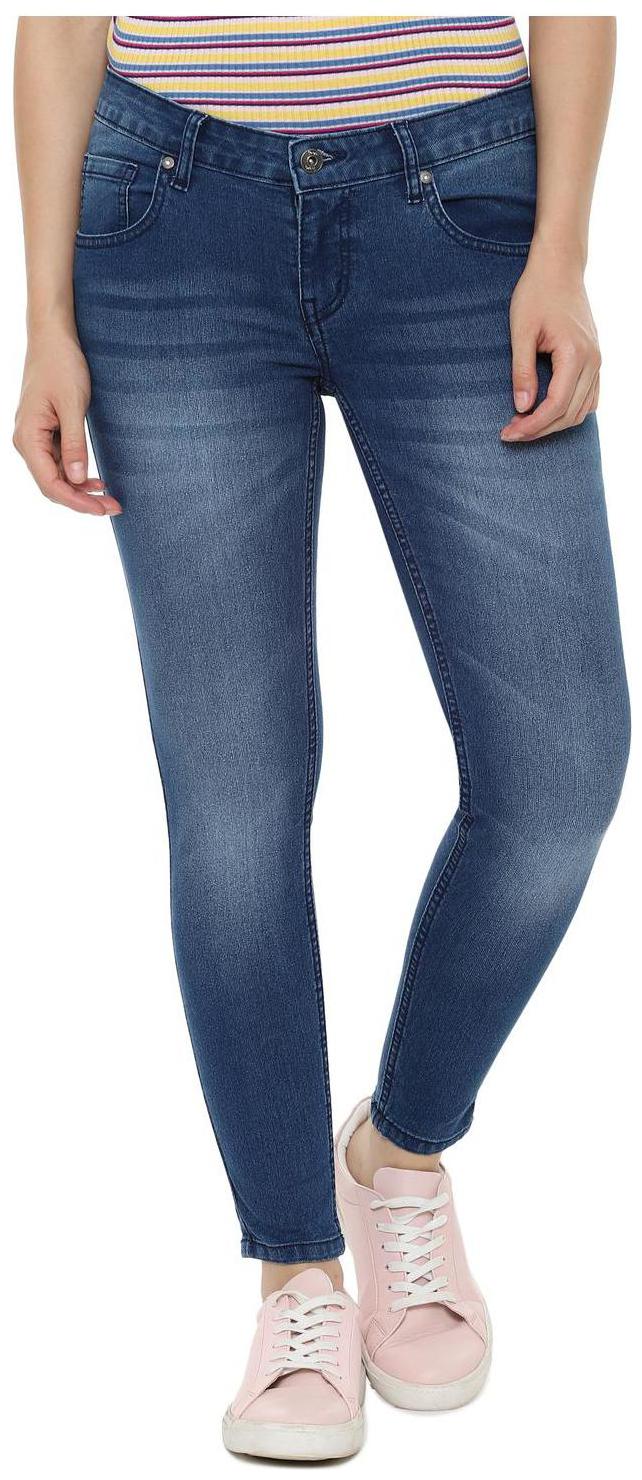 

People Women Blue Straight fit Jeans