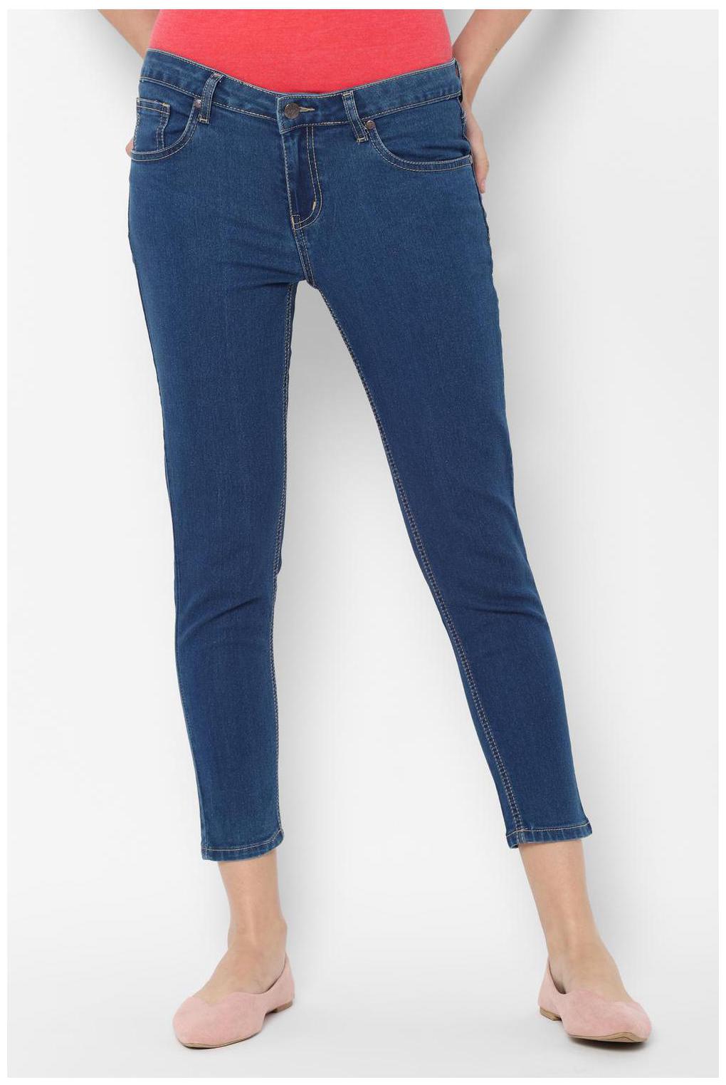 

People Women Blue Straight fit Jeans