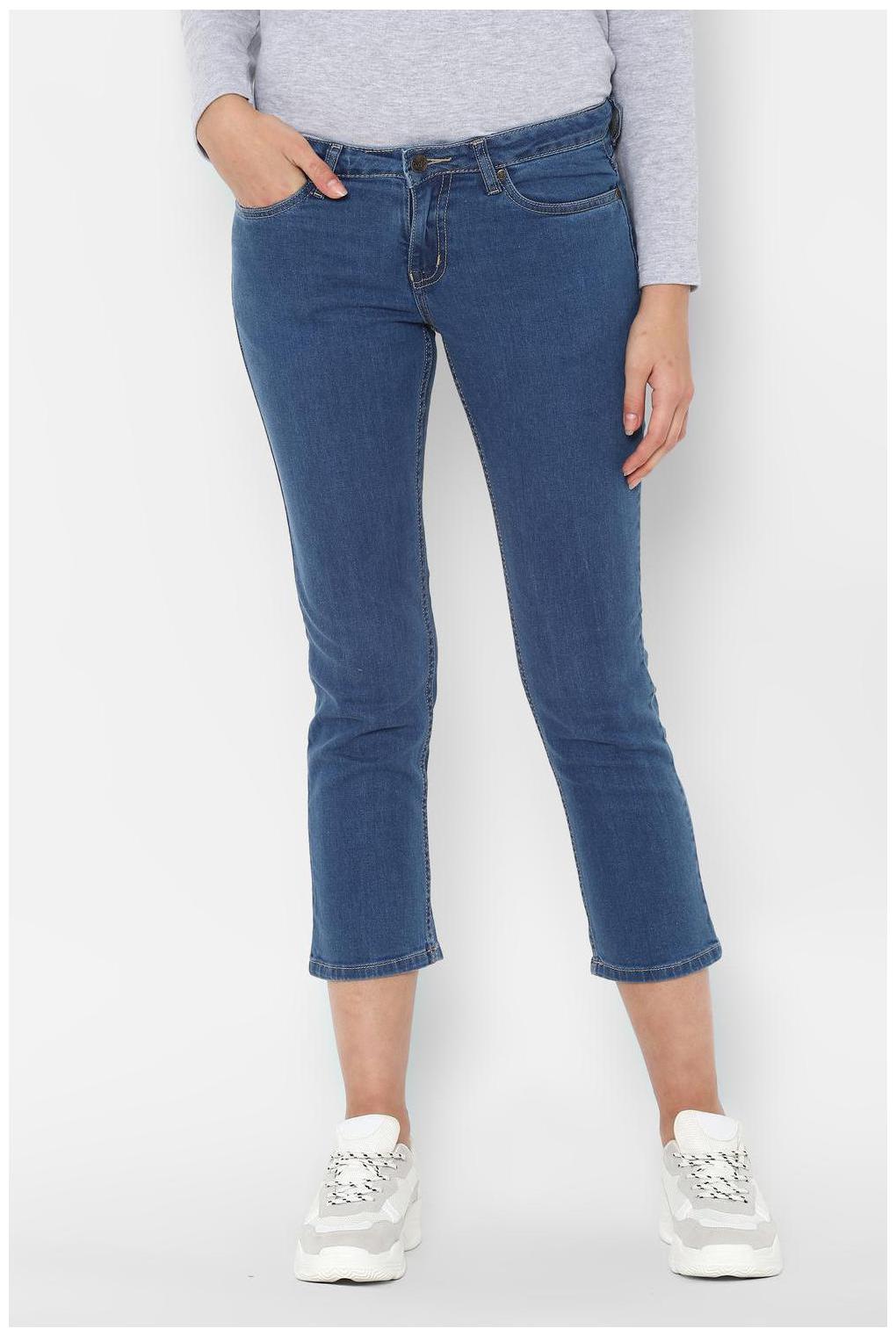 

People Women Blue Straight fit Jeans