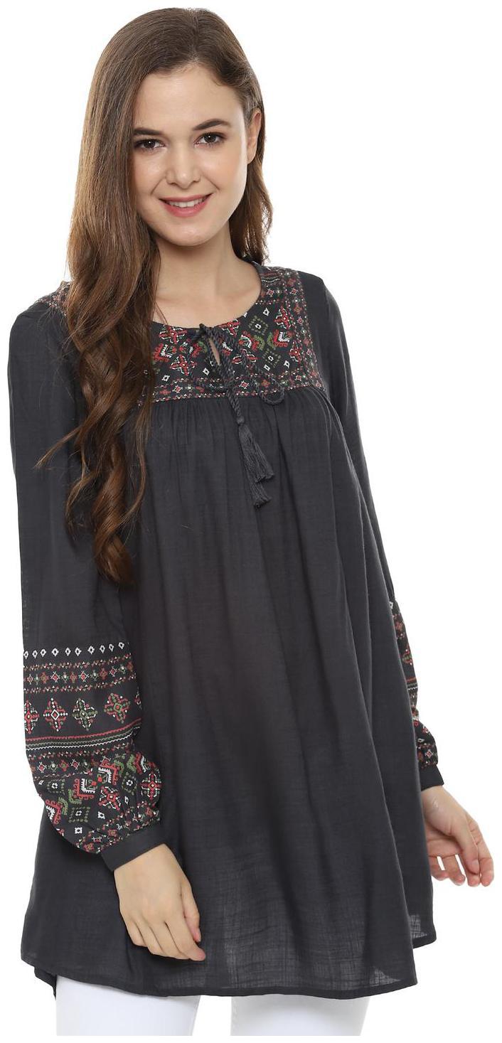 

People Women Printed Regular top - Black