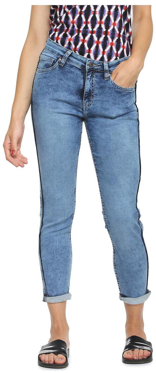 

People Women Blue Straight fit Jeans