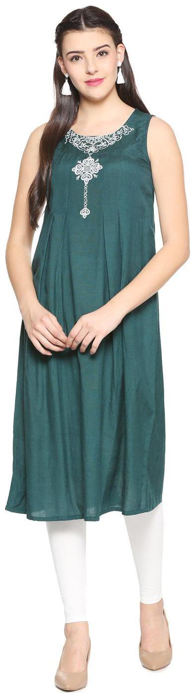 

People Women Green Embroidered Straight Kurta