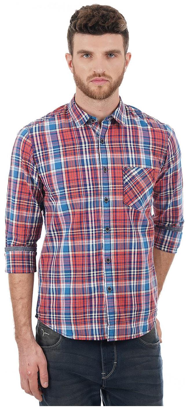 

Pepe Jeans Men Red Checked Regular Fit Casual Shirt