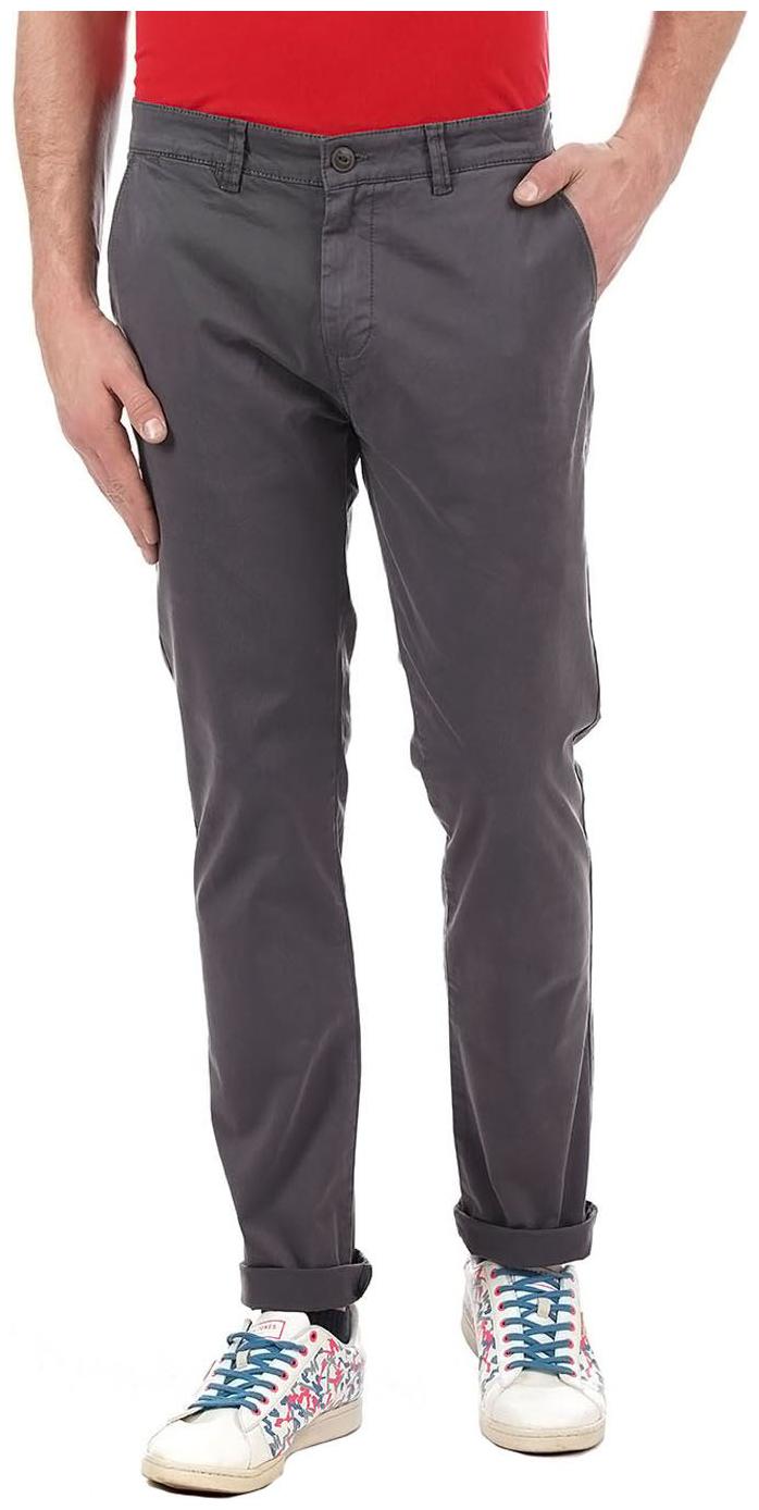 

Pepe Jeans Men Grey Solid Slim fit Chinos