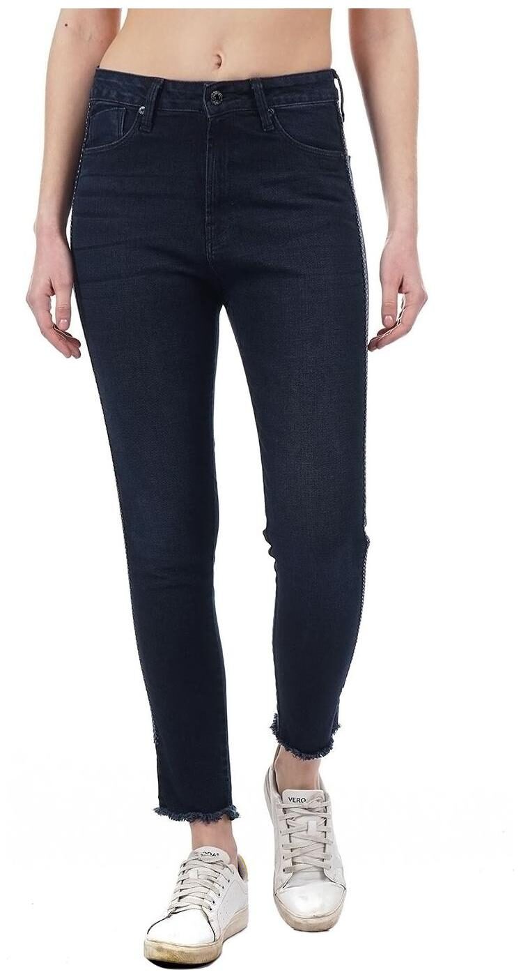 

Pepe Jeans Women Blue Skinny fit Jeans