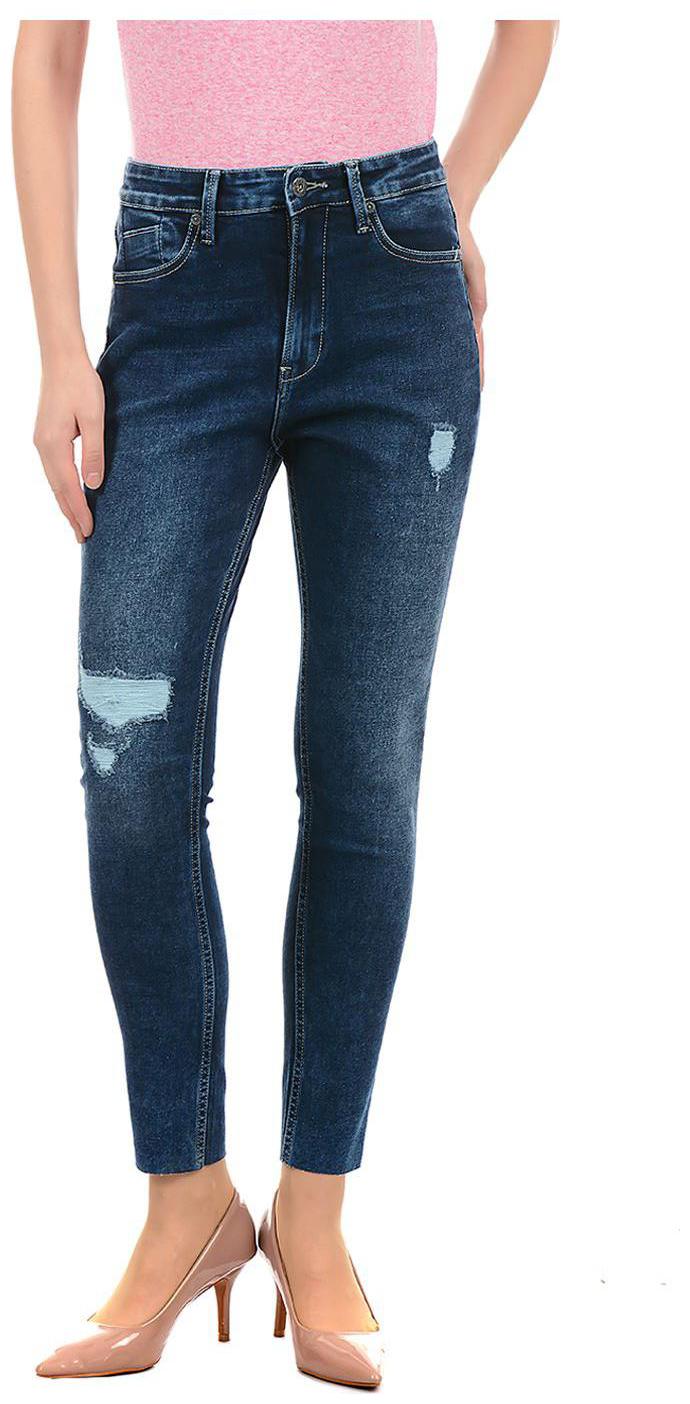

Pepe Jeans Women Blue Skinny fit Jeans