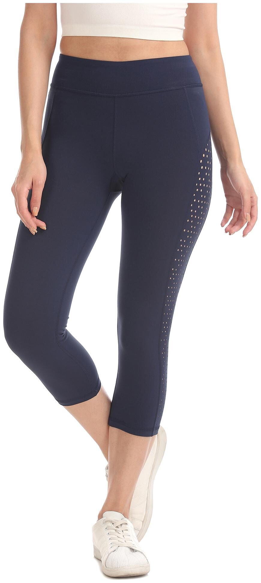

Aeropostale Women Three-fourth Solid Leggings