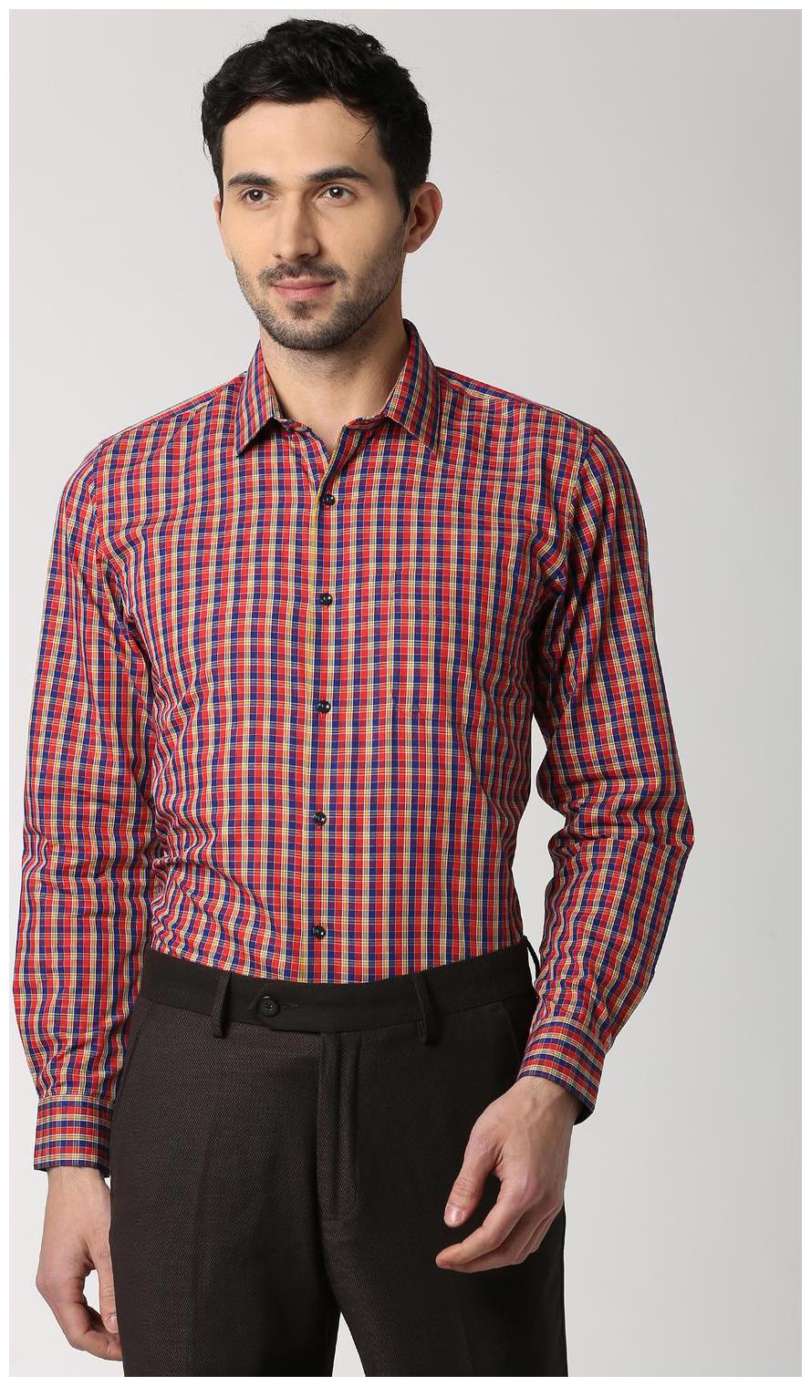 

Peter England Men Slim fit Formal Shirt - Red