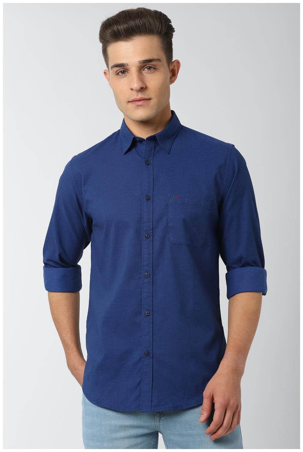 

Peter England Men Blue Solid Slim Fit Casual Shirt