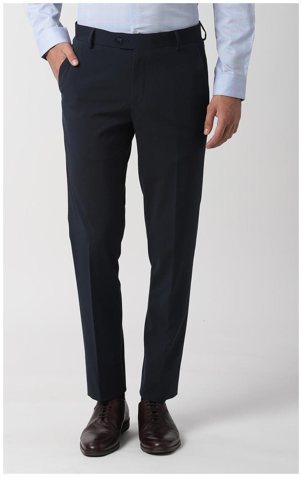

Peter England Men Solid Slim Fit Formal Trouser - Blue
