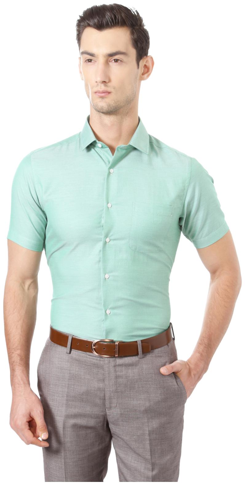 

Peter England Men Regular fit Formal Shirt - Green