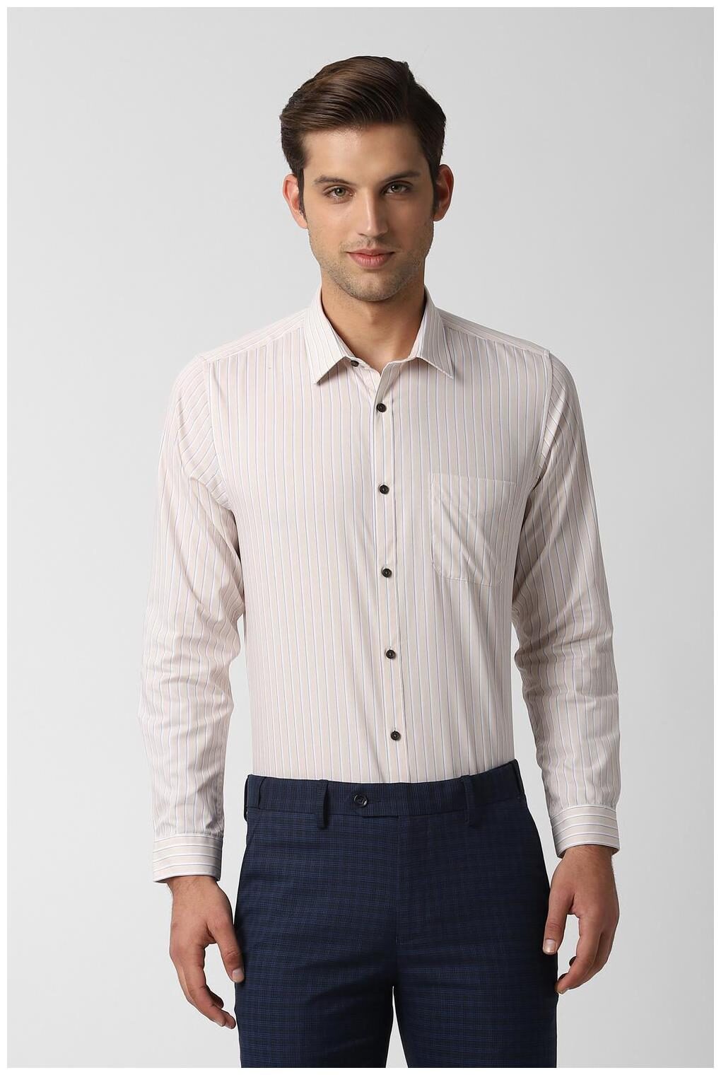 

Peter England Men Slim fit Formal Shirt - Beige