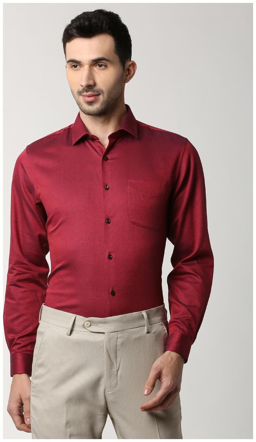 

Peter England Men Regular fit Formal Shirt - Maroon