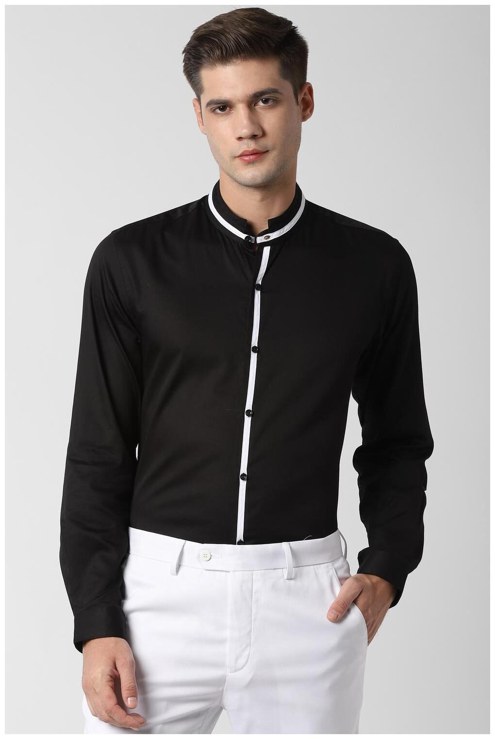 

Peter England Men Slim fit Formal Shirt - Black