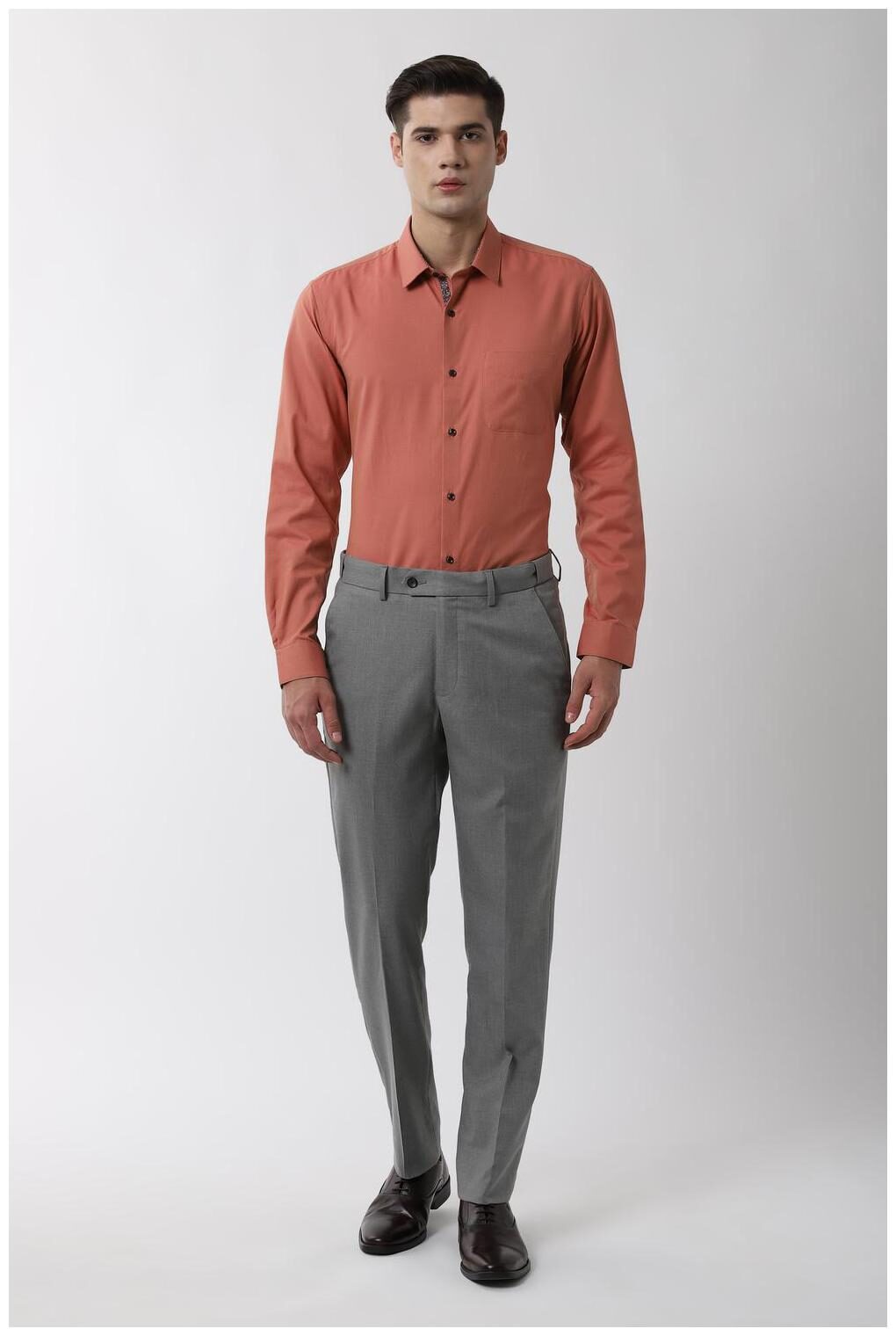 

Peter England Men Regular fit Formal Shirt - Orange