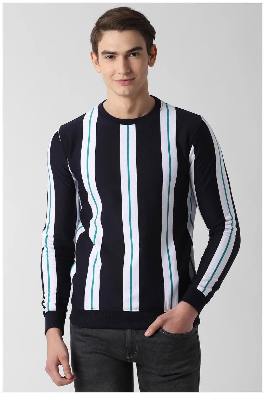 

Peter England Men Blue Round neck Sweatshirt