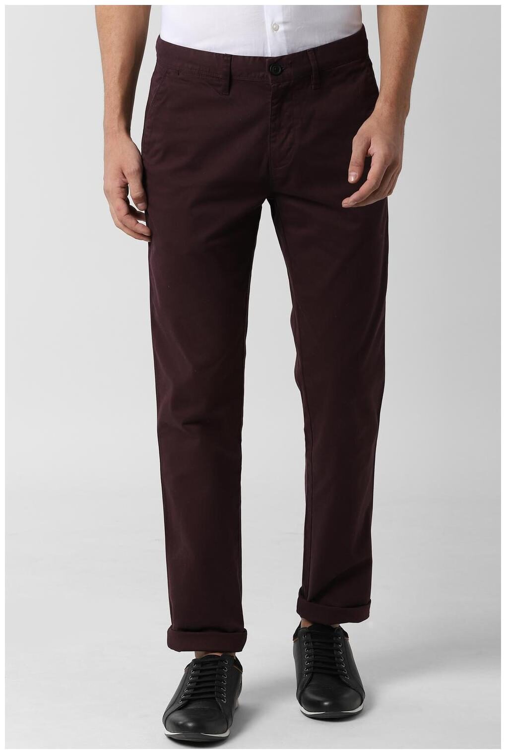 

Peter England Men Maroon Textured Slim fit Regular trousers