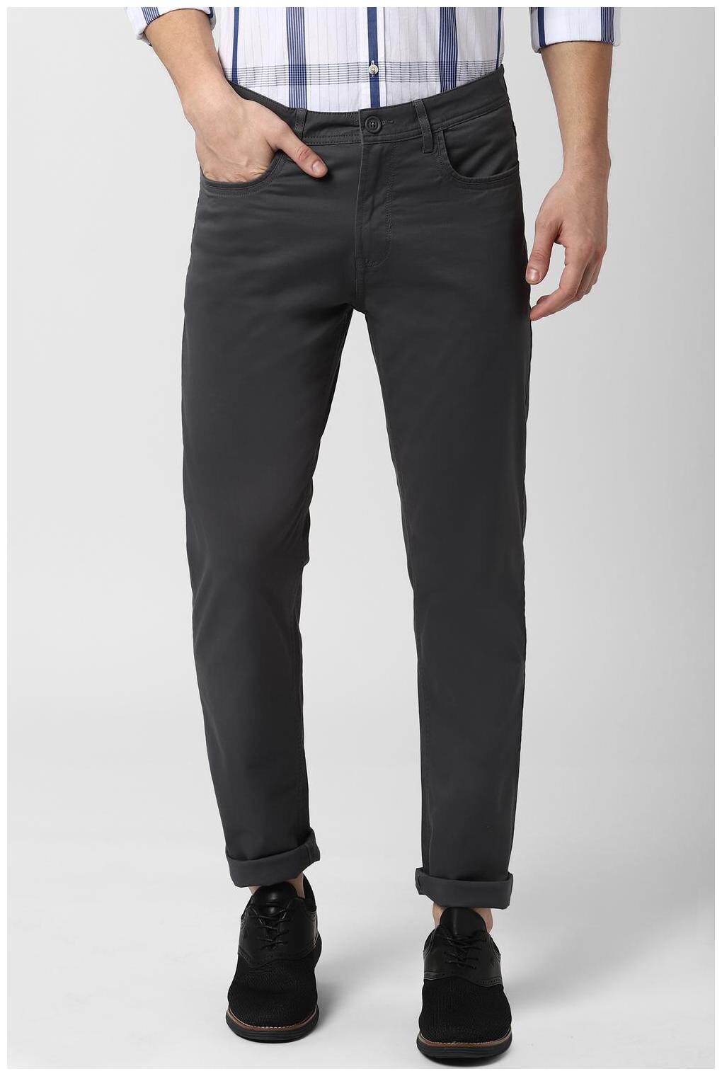 

Peter England Men Grey Solid Slim fit Regular trousers