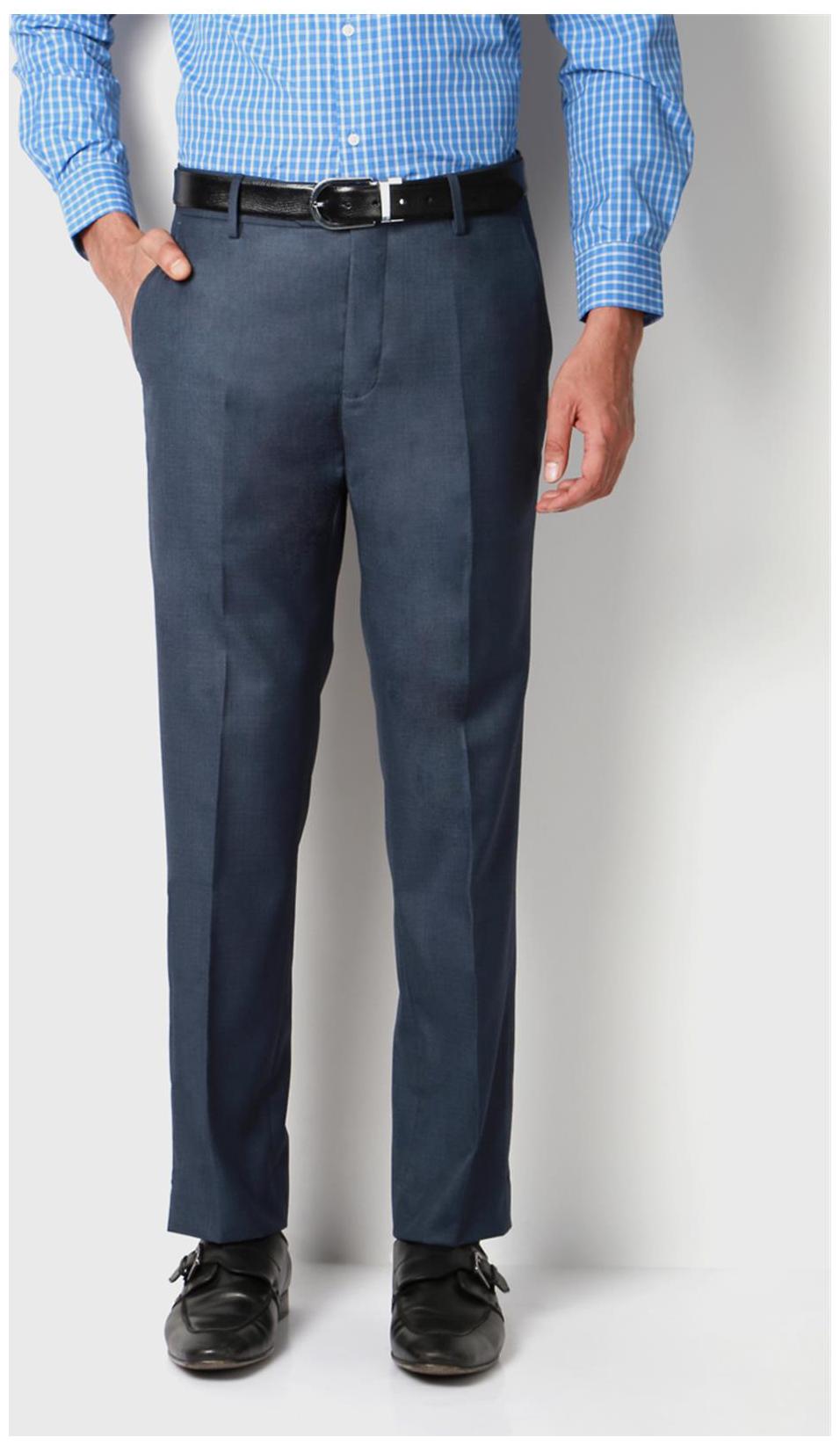 

Peter England Men Blue Solid Regular fit Chinos