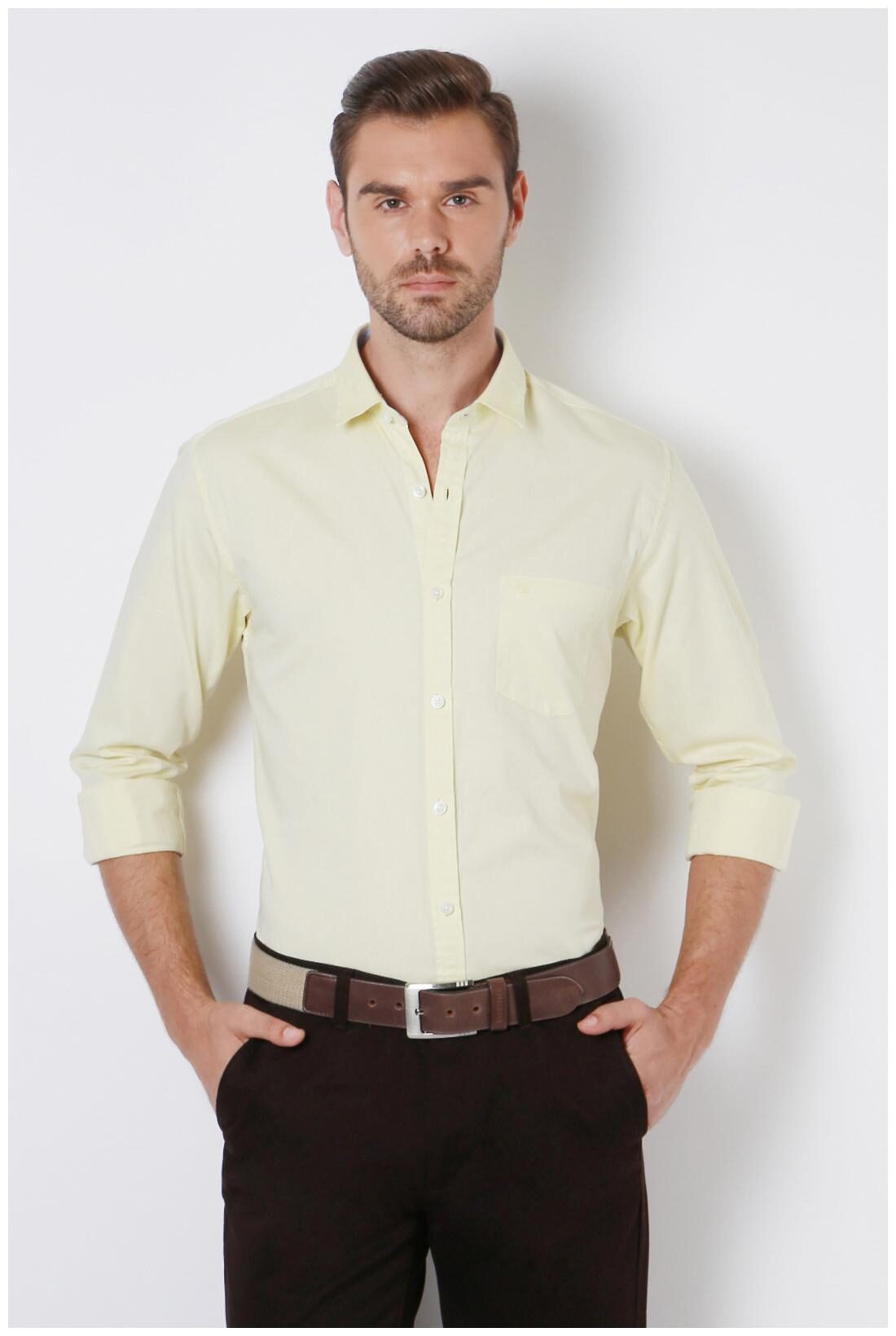 

Peter England Men Yellow Solid Regular Fit Casual Shirt