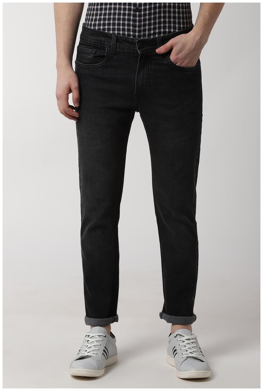 

Peter England Men Black Slim Fit Jeans