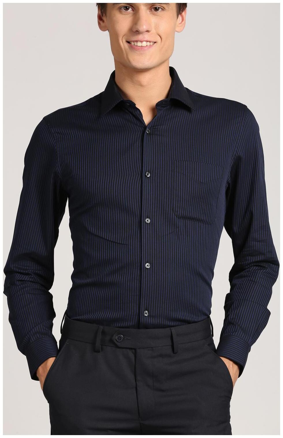 

Peter England Men Slim fit Formal Shirt - Black