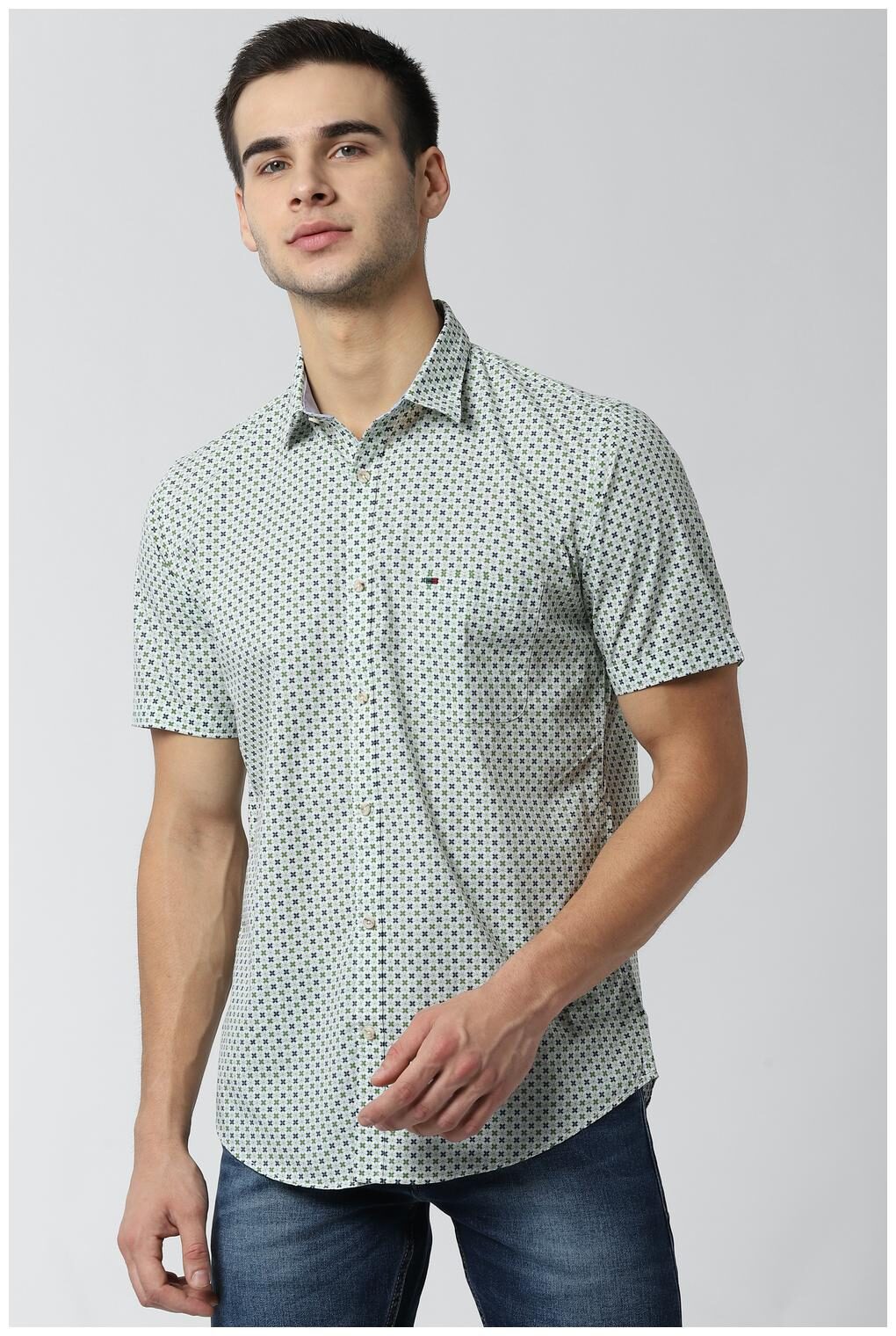 

Peter England Men Green Printed Slim Fit Casual Shirt
