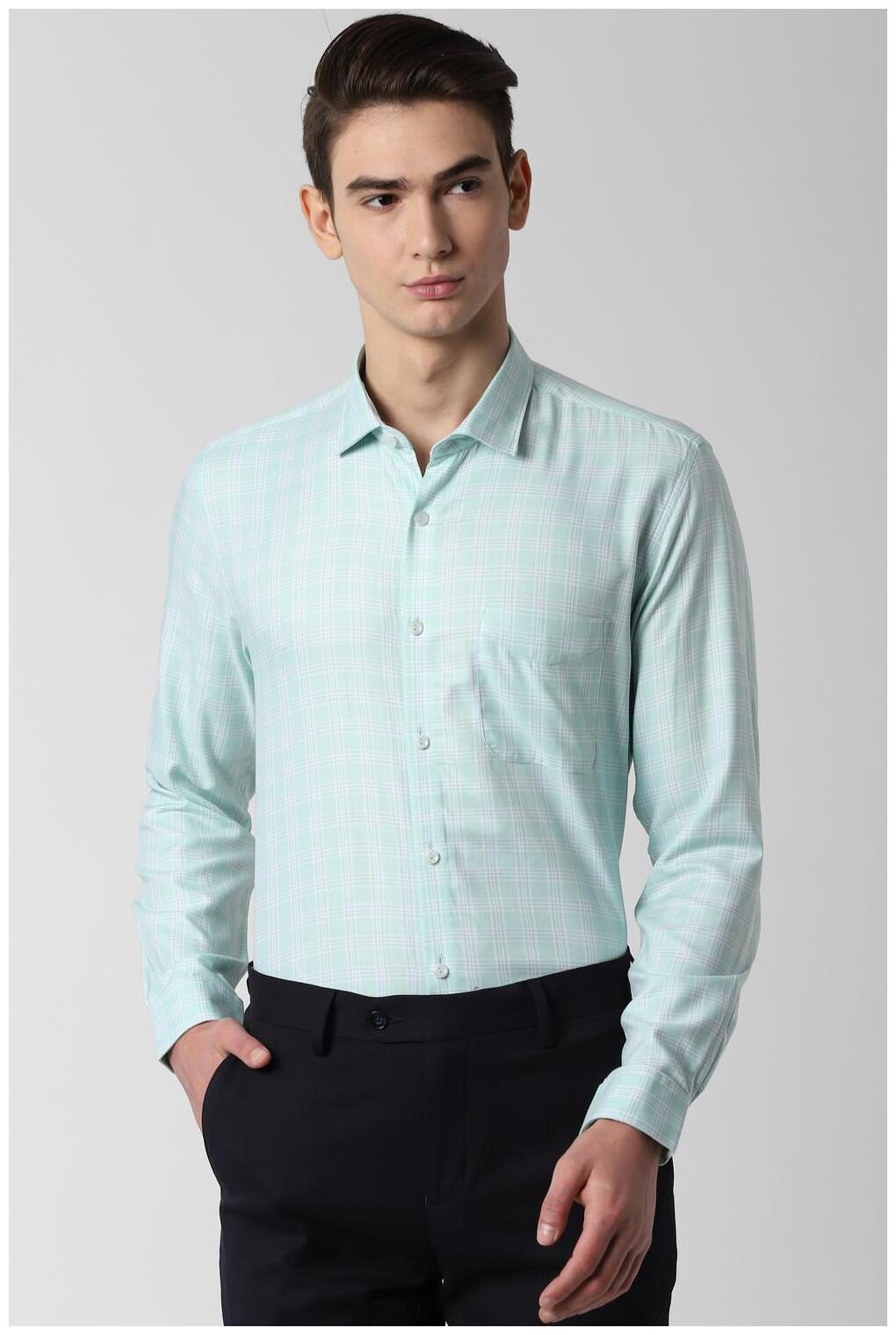 

Peter England Men Regular fit Formal Shirt - Green