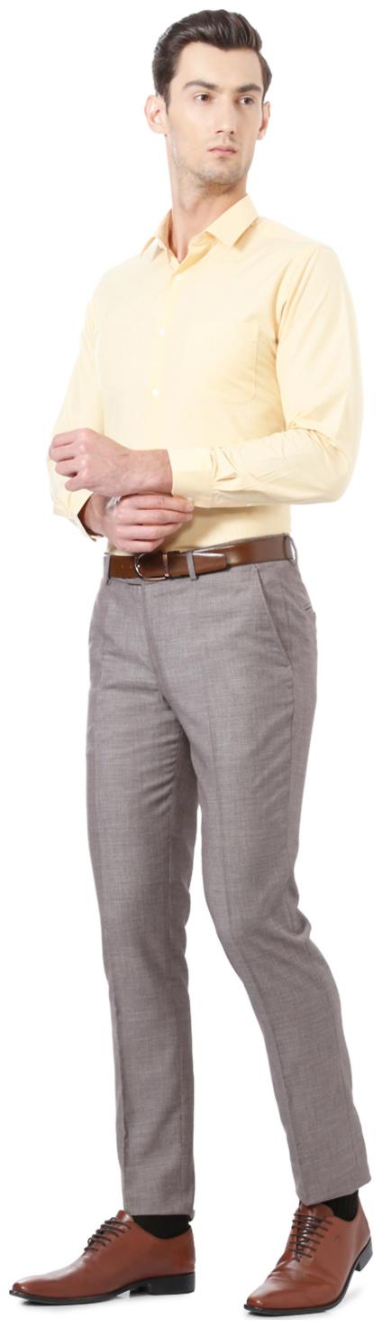 

Peter England Men Slim fit Formal Shirt - Beige