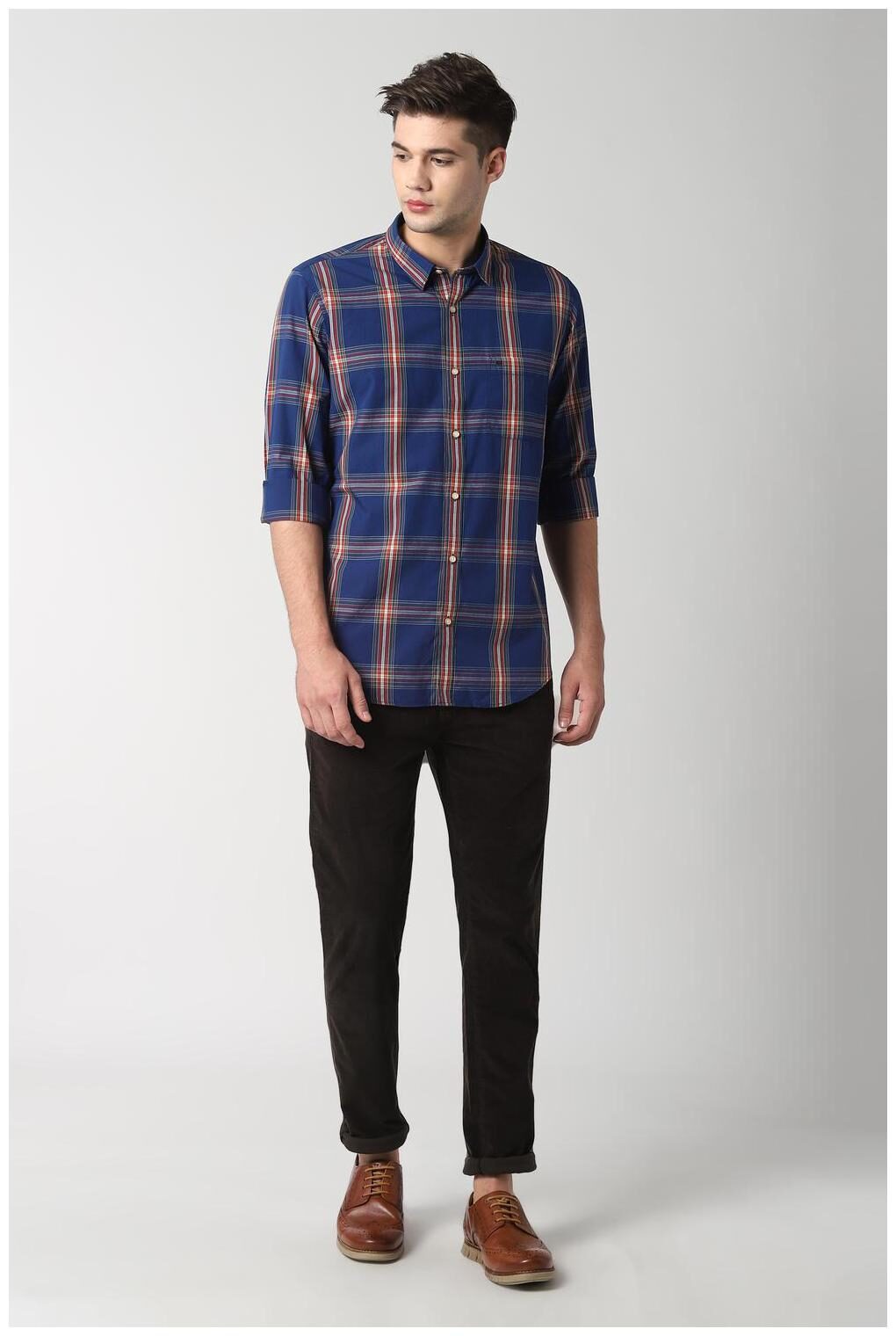 

Peter England Men Blue Checked Slim Fit Casual Shirt