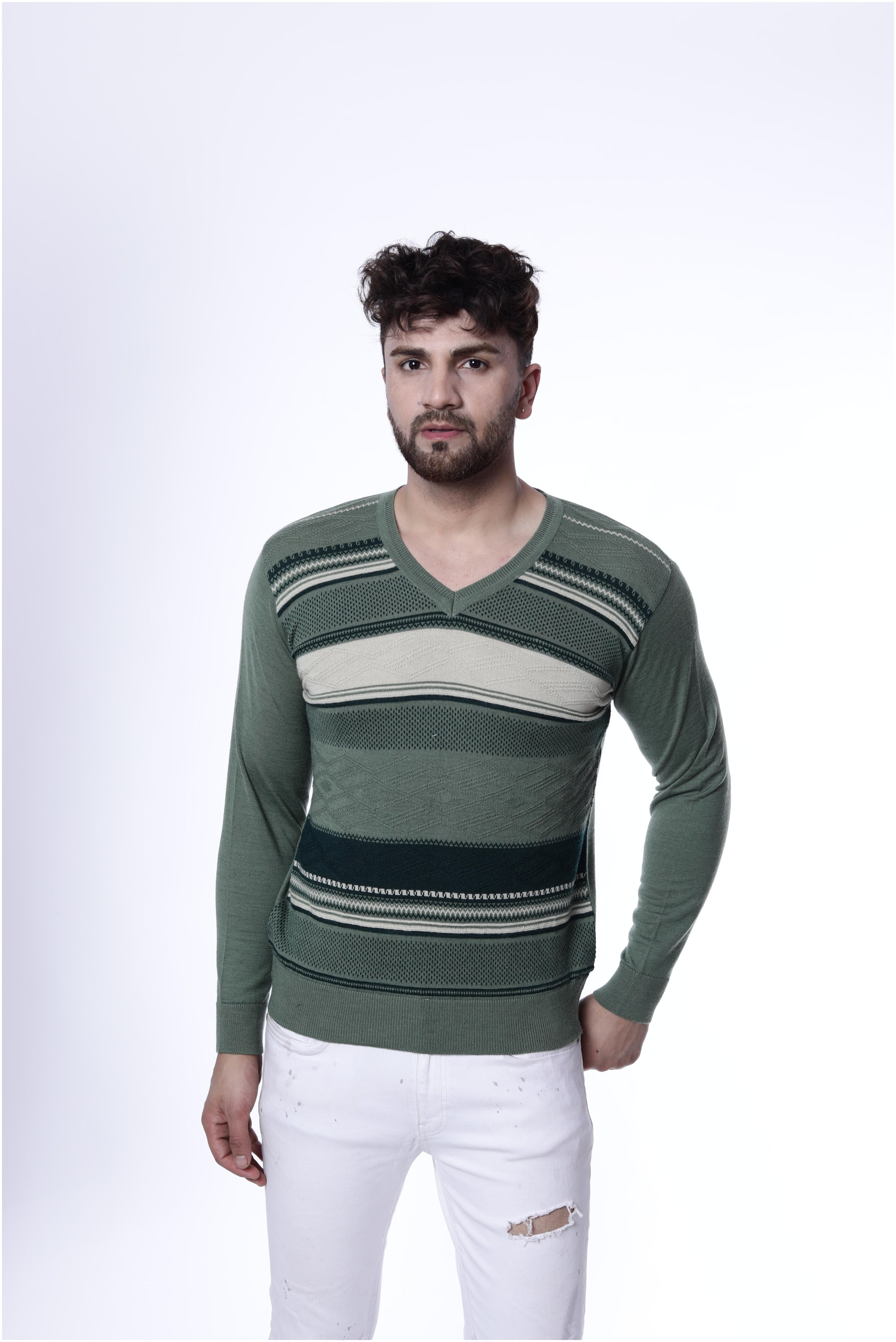 

PICOT Men Green V neck Pullover