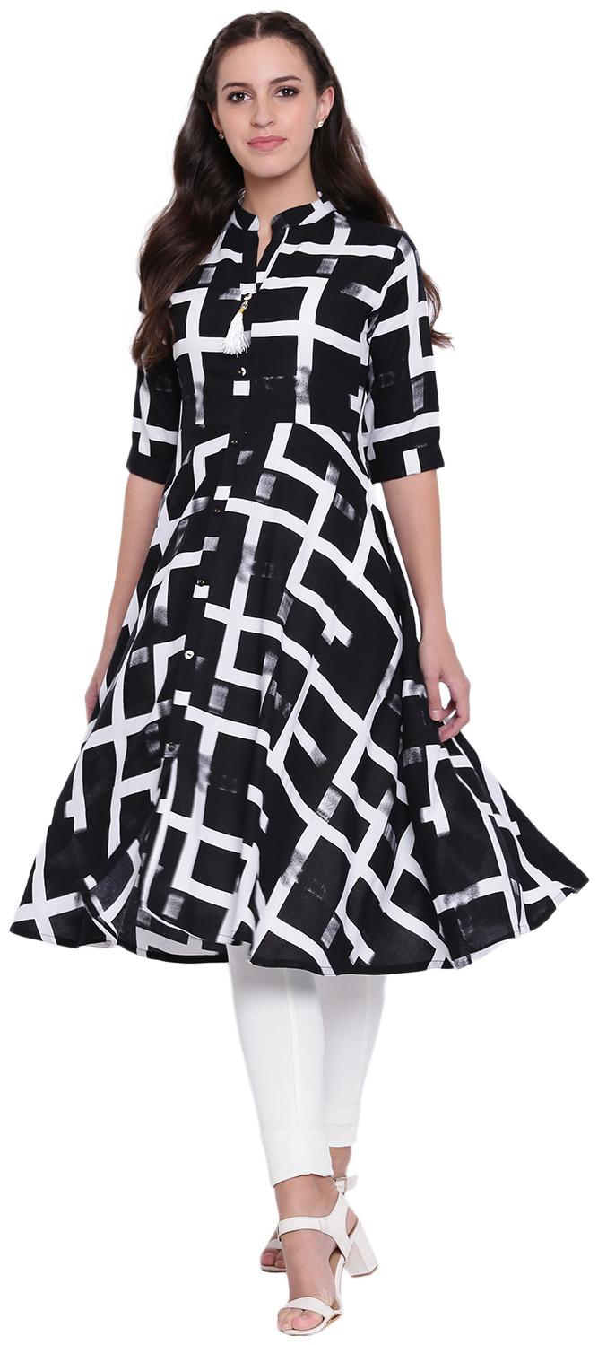 

PINKY PARI Women Black White Printed Anarkali Kurta