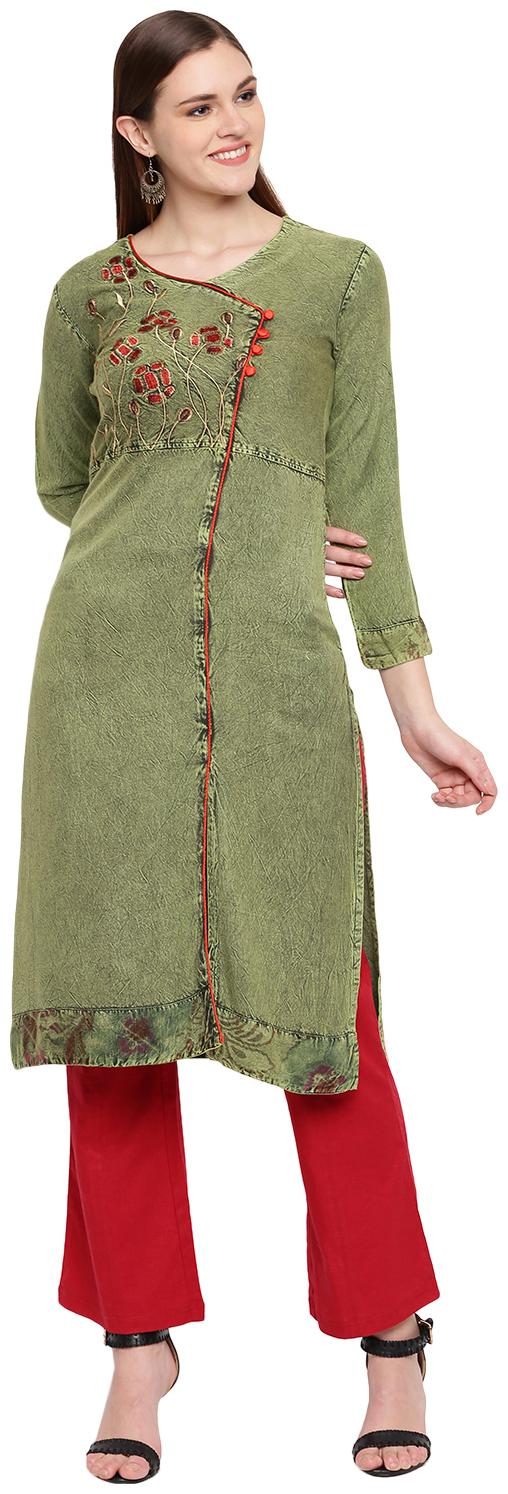 

PINKY PARI Women Green Embroidered Straight Kurta