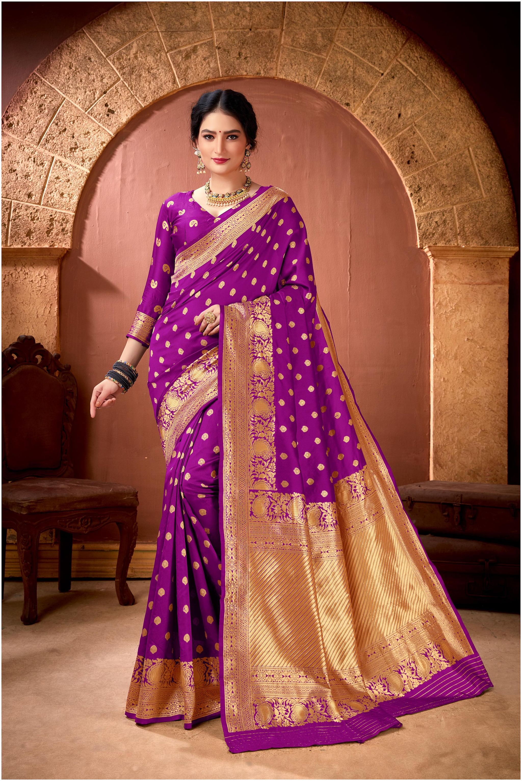 

Prathameshwara Creation Women Silk Pink Designer Saree With Blouse