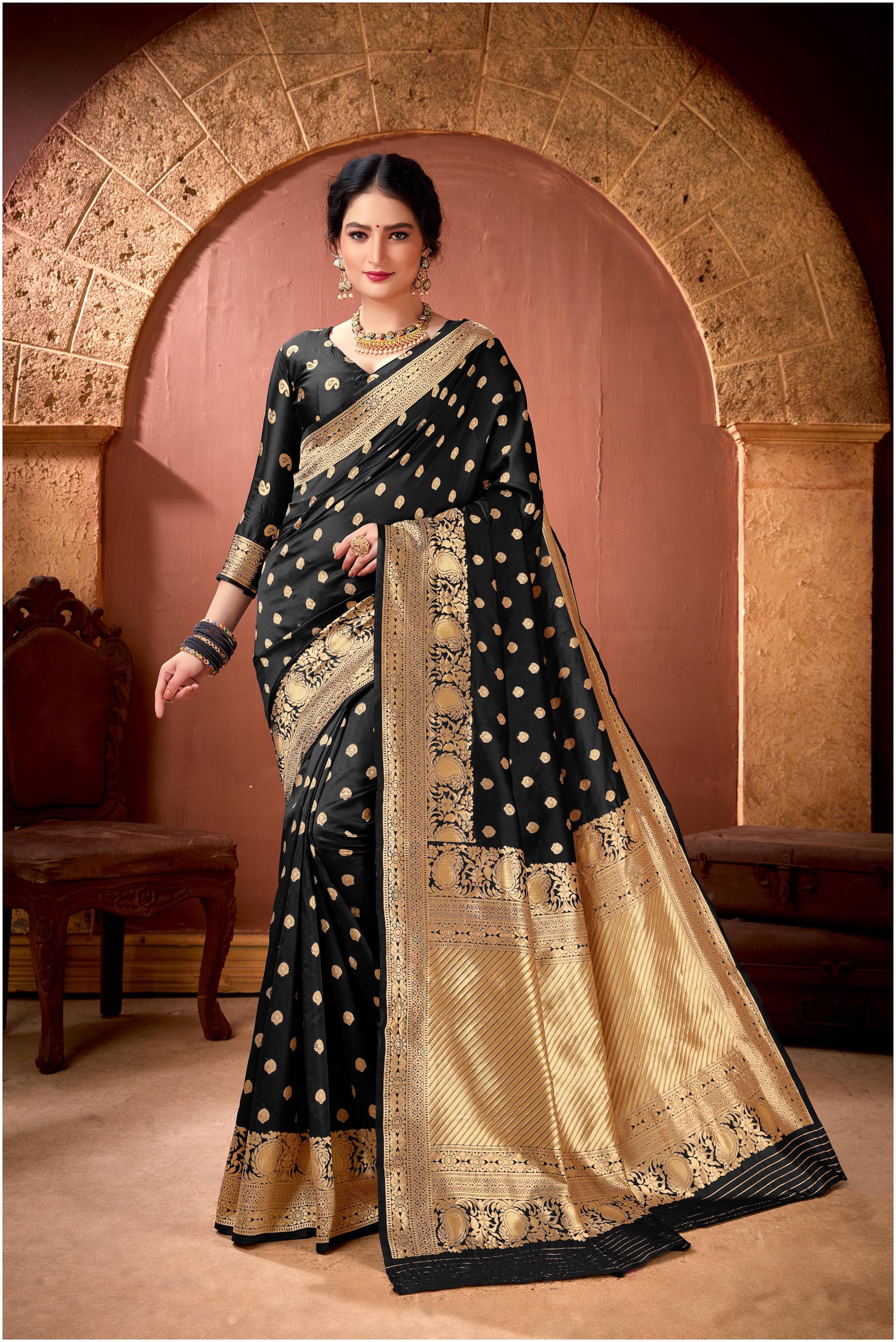 

Prathameshwara Creation Women Silk Black Designer Saree With Blouse