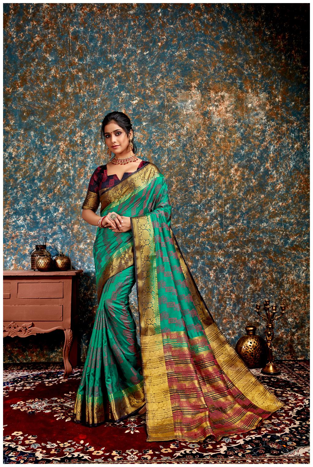 

Prathameshwara Creation Women Silk Green Designer Saree With Blouse