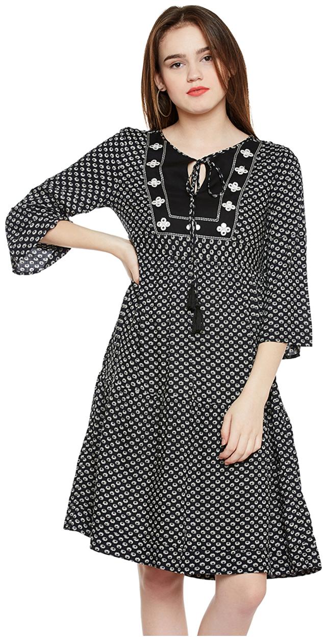 

Oxolloxo Black Printed Bodycon dress