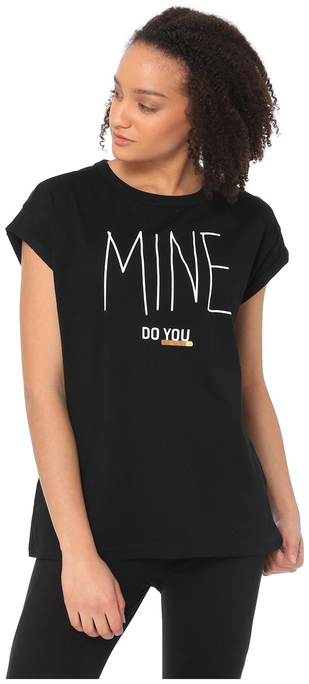 

Puma Women Black Regular fit Round neck Cotton T shirt