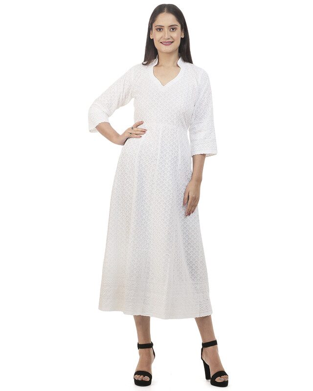 

Queenley Women White Cotton Chikankari Kurti