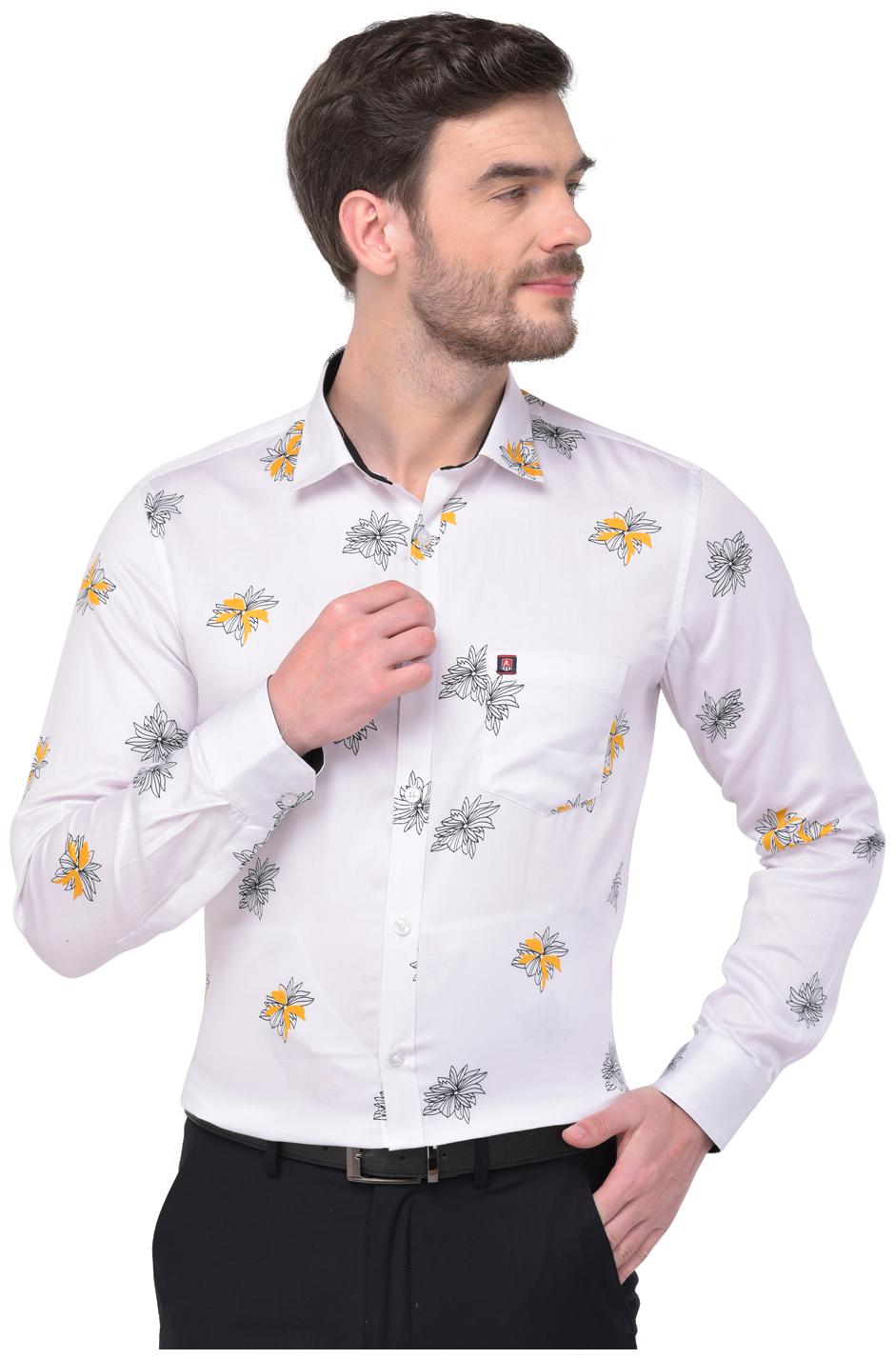 

R APPARELS Men White Floral Regular Fit Casual Shirt