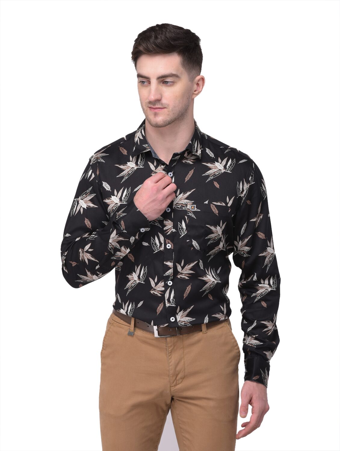 

R APPARELS Men Black Printed Regular Fit Casual Shirt