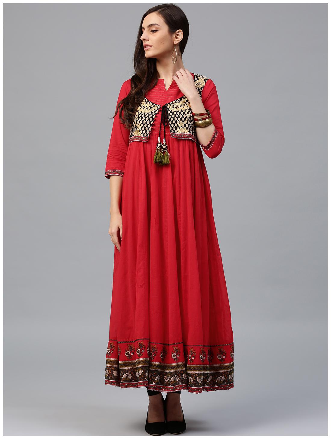 

RAIN and RAINBOW Women Red Solid Fit and Flare Kurta