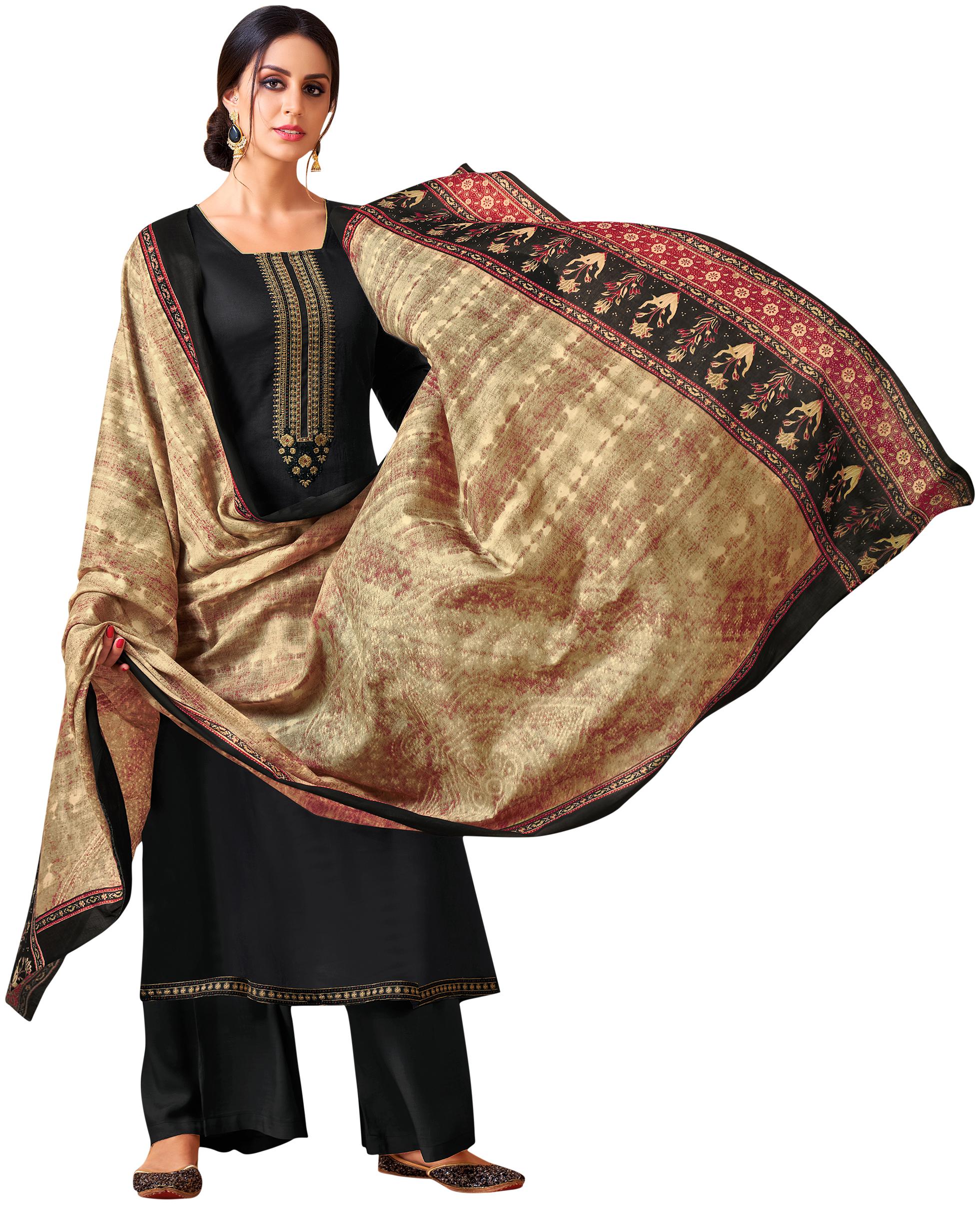 

Rajnandini Women Cotton Blend Kurta with Bottom Dupatta Black