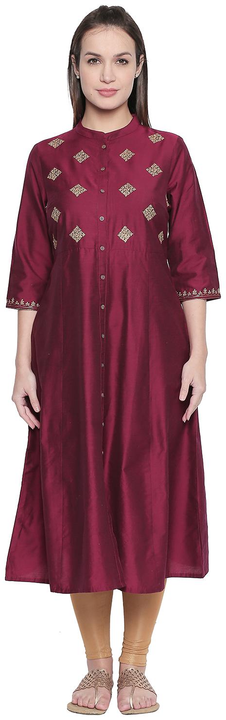 

Rangmanch By Pantaloons Women Red Solid Straight Kurta
