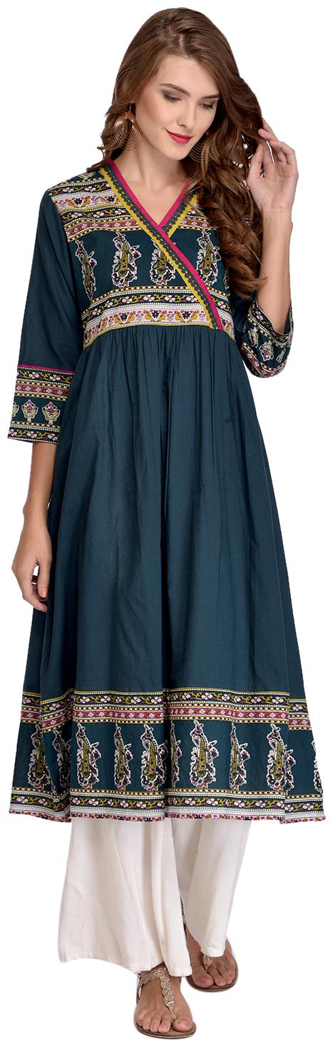 

Rangmayee Women Green Embroidered Angrakha Kurta