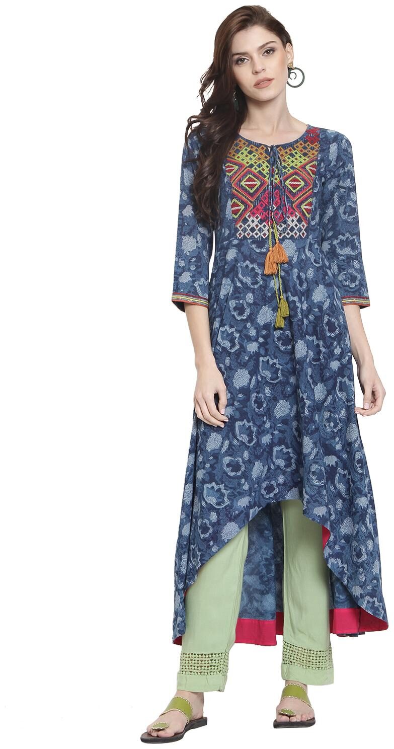 

Rangmayee Women Blue Floral Straight Kurta