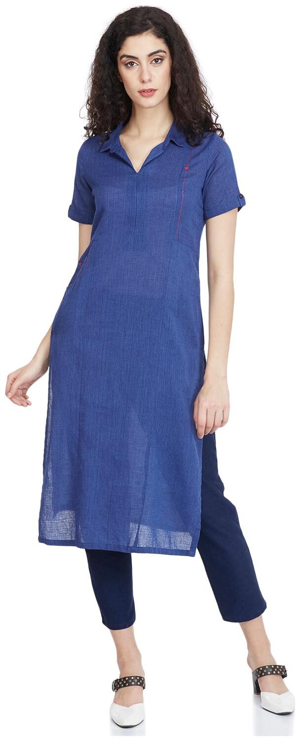 

Rangriti Women Blue Solid Straight Kurta